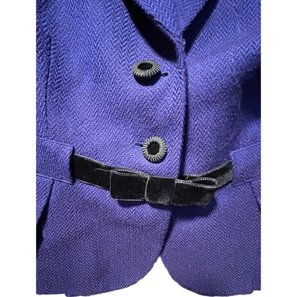 TAHARI Arthur S. Levine 2 Piece Suit - Picture 3 of 4